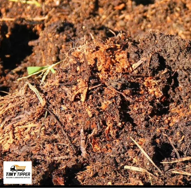 Fym Well Rotted WELL ROTTEN MANURE LOOSE LOAD Per Tonne – Tiny Tipper